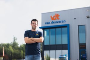 WhatsApp met Jeffrey van Van Deuveren Transport