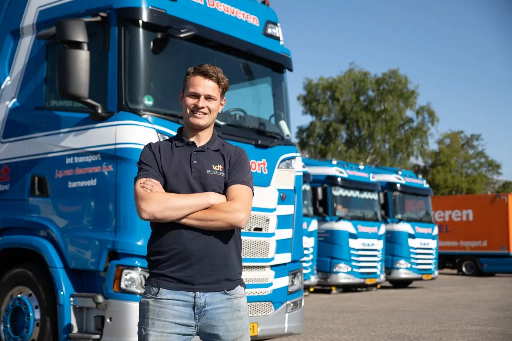 Kom werken bij het team van Van Deuveren Transport
